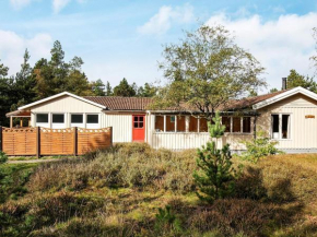 Elegant Holiday Home in Jutland with Sauna, Oksbøl